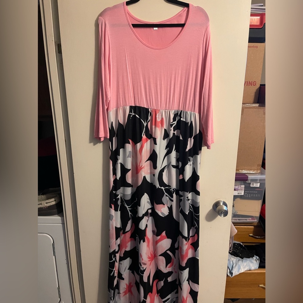 Pink maxi flower dress size 2x